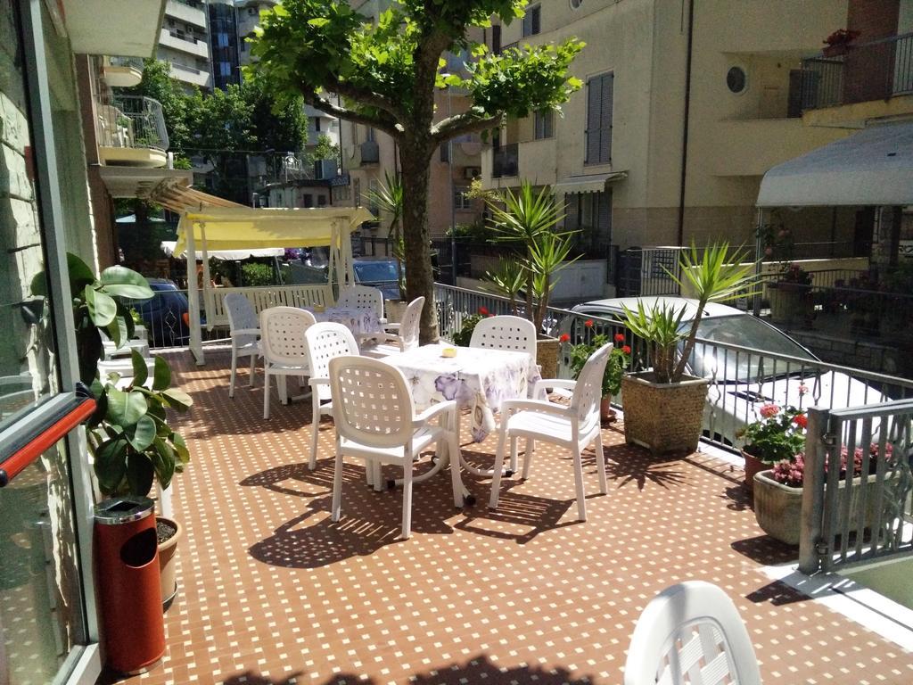 Hotel Ronconi 리미니 외부 사진